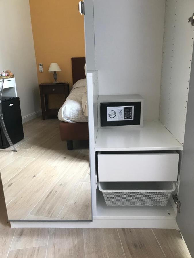 Agora Singola Con Bagno Privato Adiacente Bed & Breakfast Napoli Eksteriør bilde