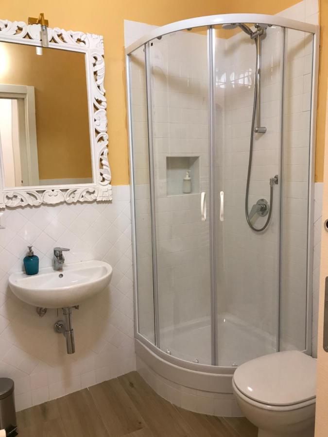 Agora Singola Con Bagno Privato Adiacente Bed & Breakfast Napoli Eksteriør bilde